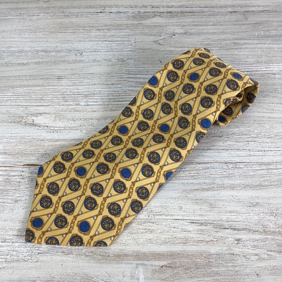 Chanel Paris Gold CC Tie Silk Tie Italy. - Picture 3 of 8